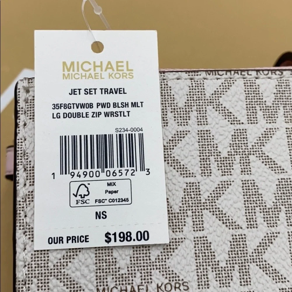 MICHAEL KORS DOUBLE ZIP WRISTLET POWDER BLUSH